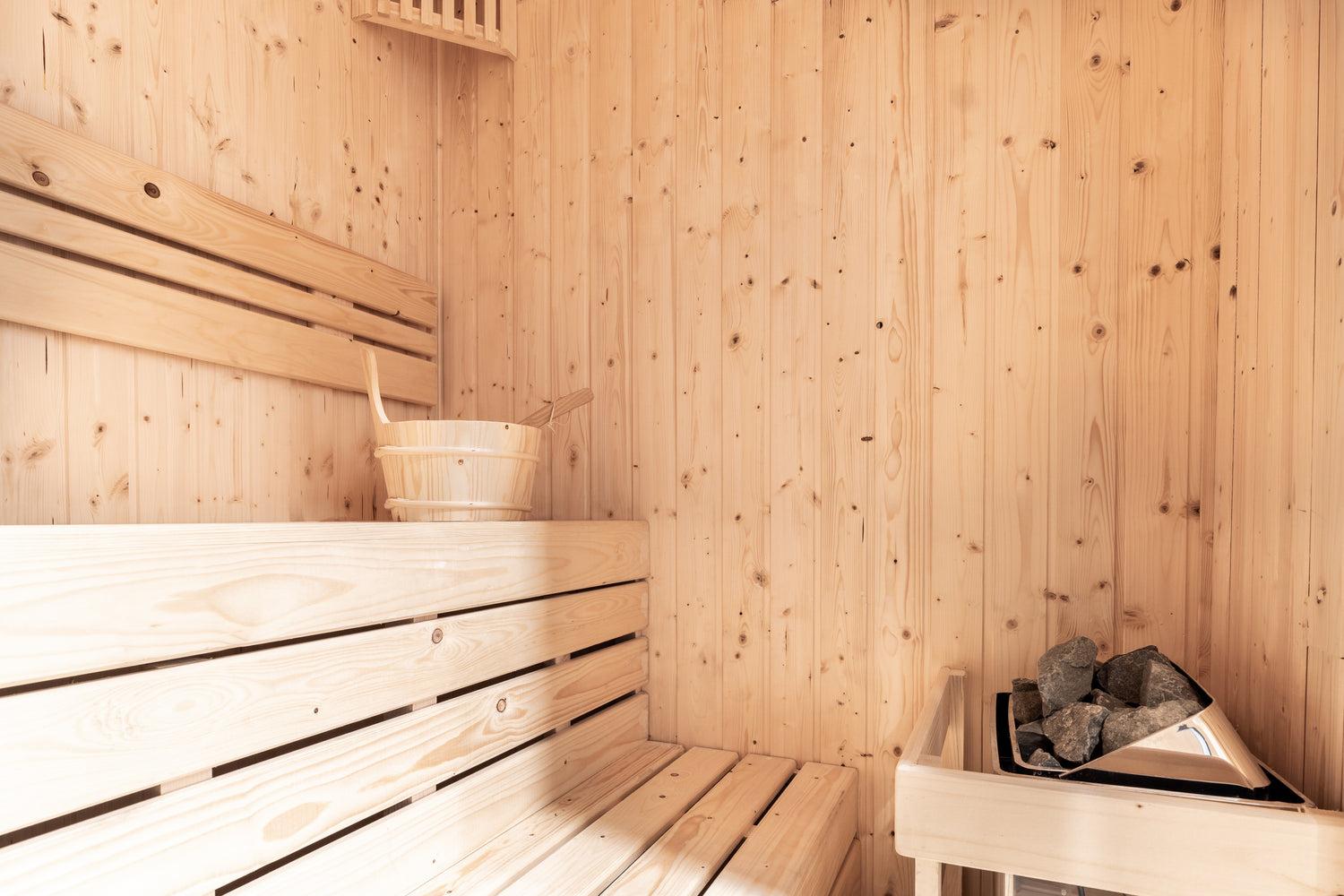 Aromatherapie in der Sauna: Die besten ätherischen Öle für Entspannung und Wohlbefinden